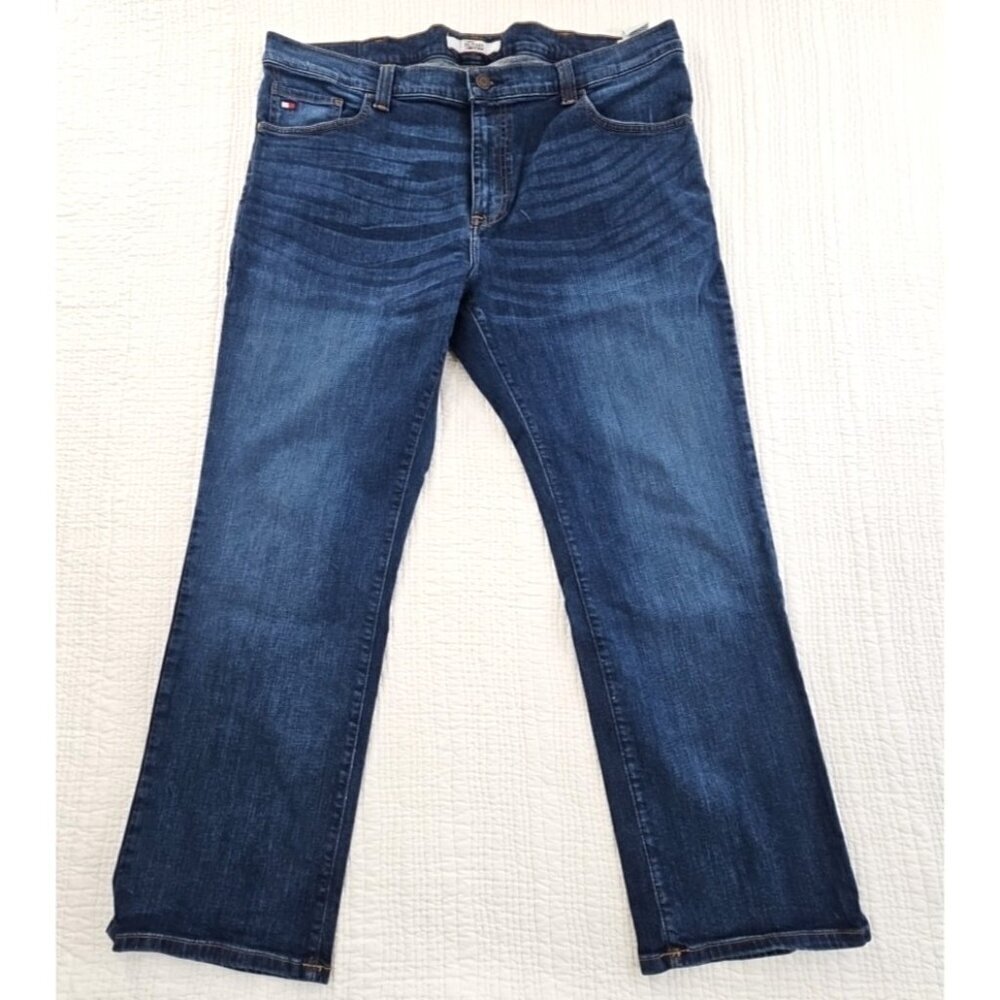 Tommy Hilfiger Jeans Men's 42x32 Stretch Medium Wash Denim Straight Leg EUC LN